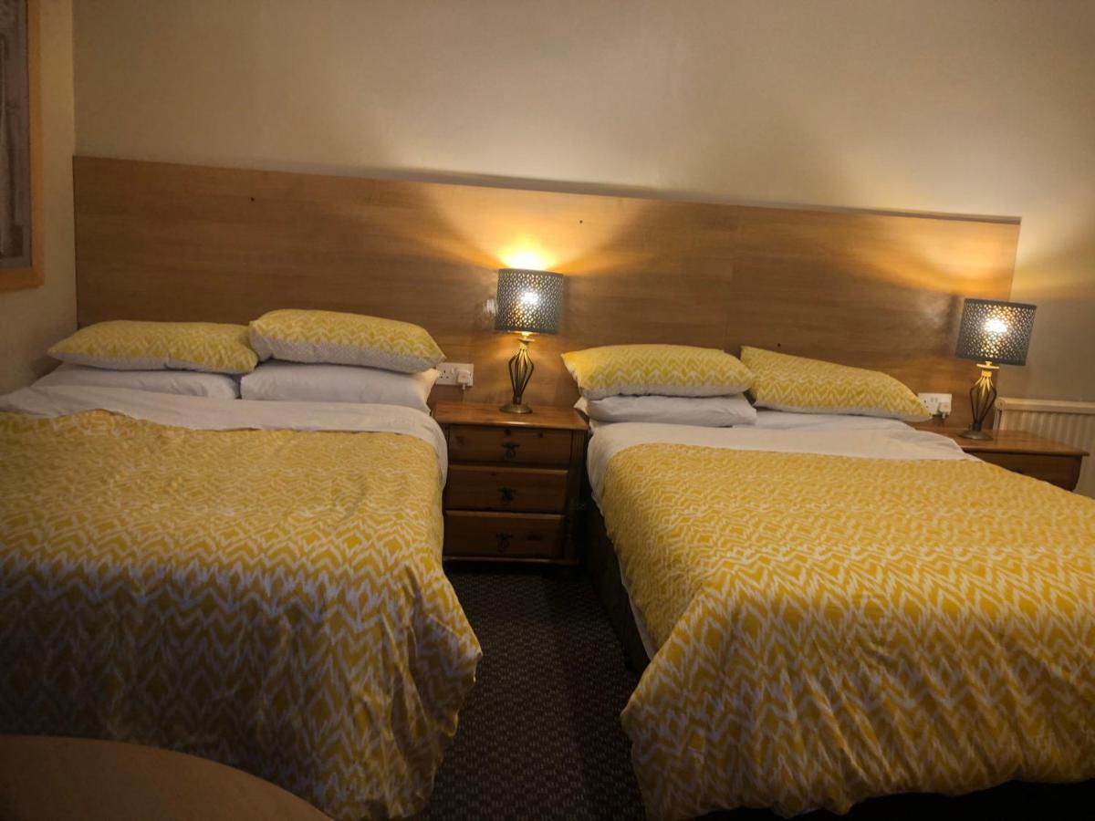 โรสวิลล์ ลอดจ์ บีแอนด์บี Hotel โดรฮาดา ภายนอก รูปภาพ